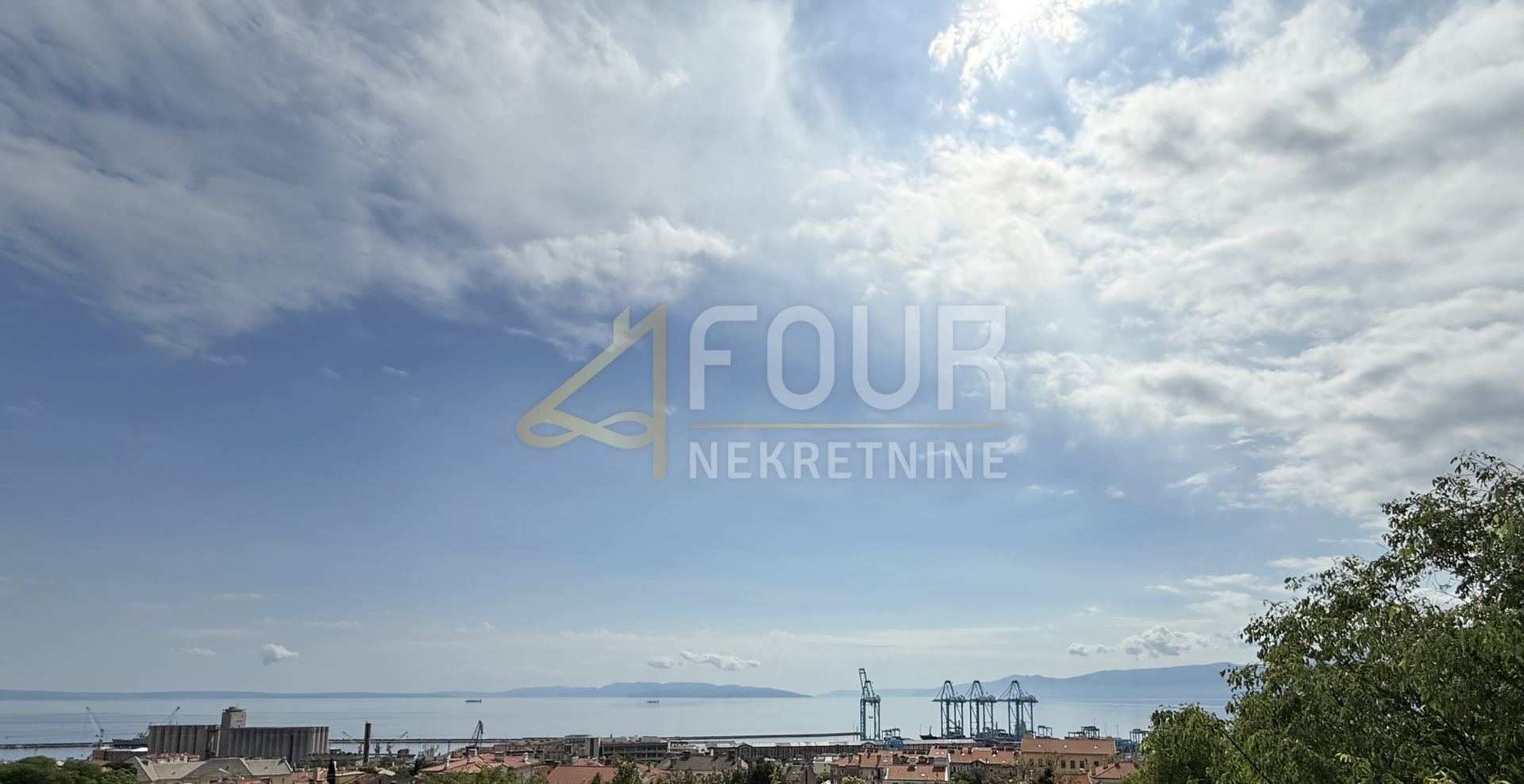 Stan u Rijeci, 107.2m², 3 sobe
