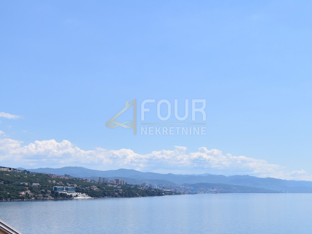Appartamento u Opatiji, 80m², 2 sobe