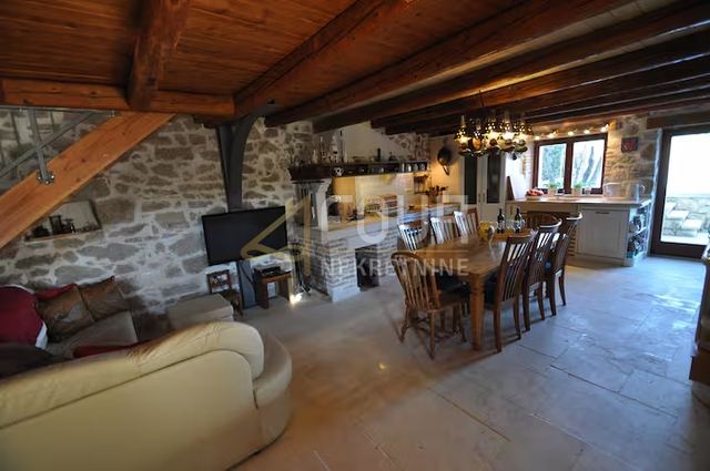 Kuća u Poreču, 240m², 5 soba, slika 2