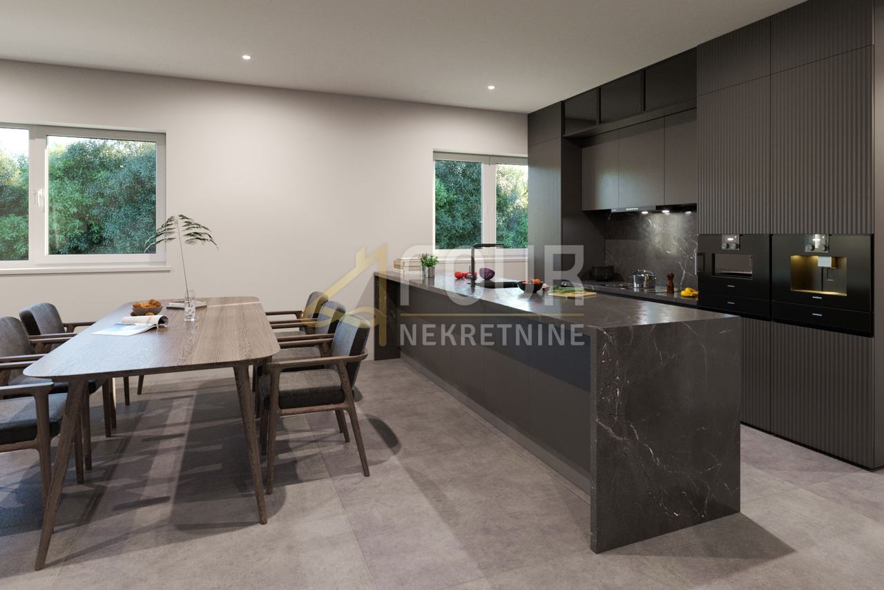 Stan u Rovinju, 176.29m², 4 sobe, slika 3