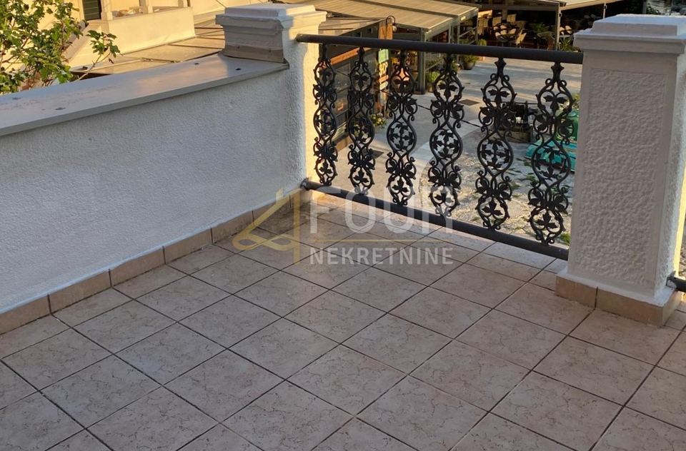 Haus u Opatiji, 245m², 5 soba, slika 3