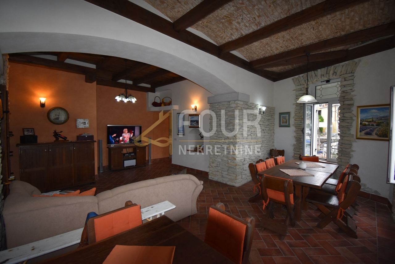 Haus u Opatiji, 245m², 5 soba, slika 5