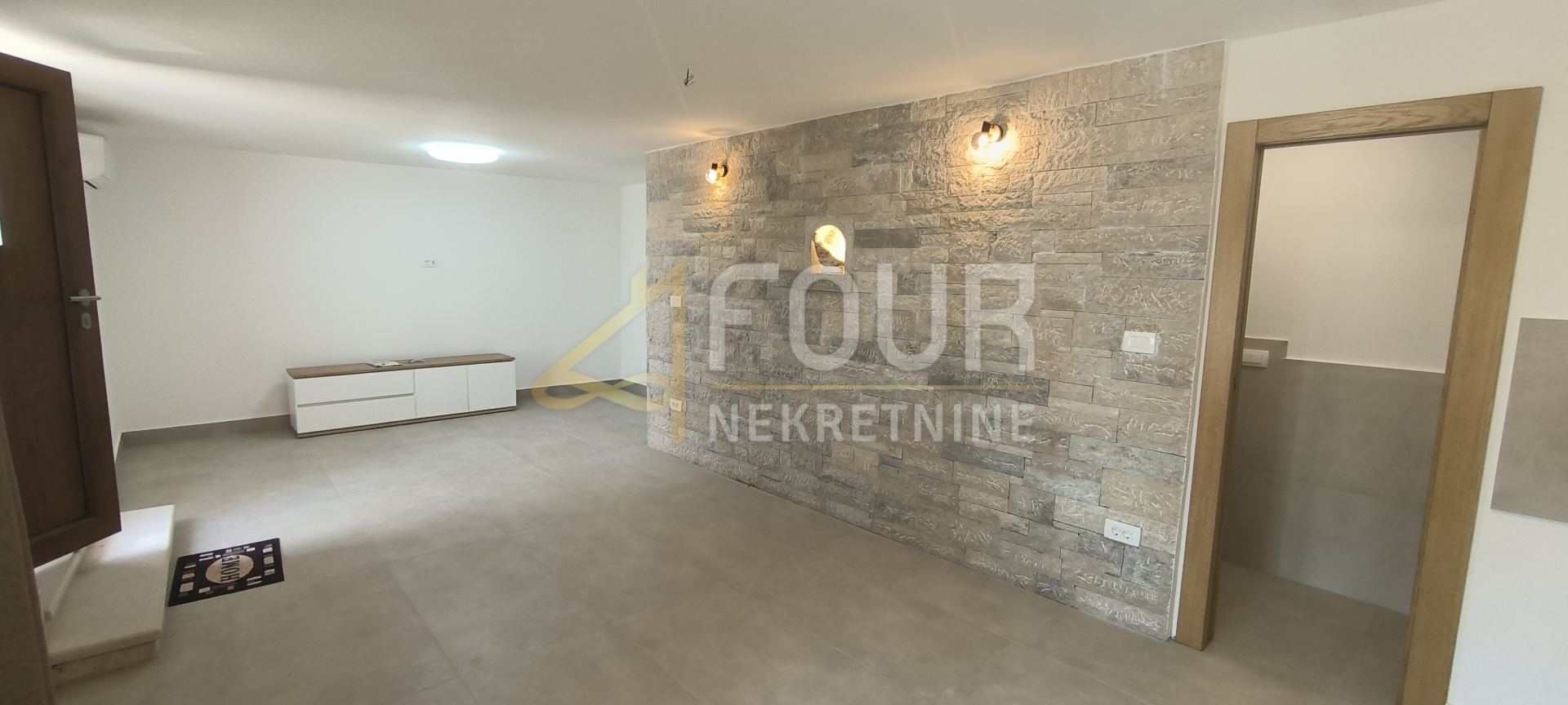 House u Barbanu, 95m², 2 sobe, slika 2