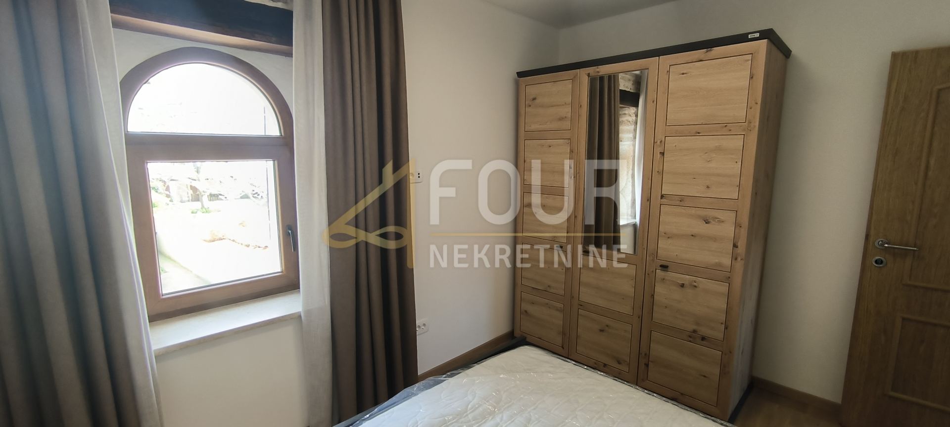 House u Barbanu, 95m², 2 sobe, slika 4