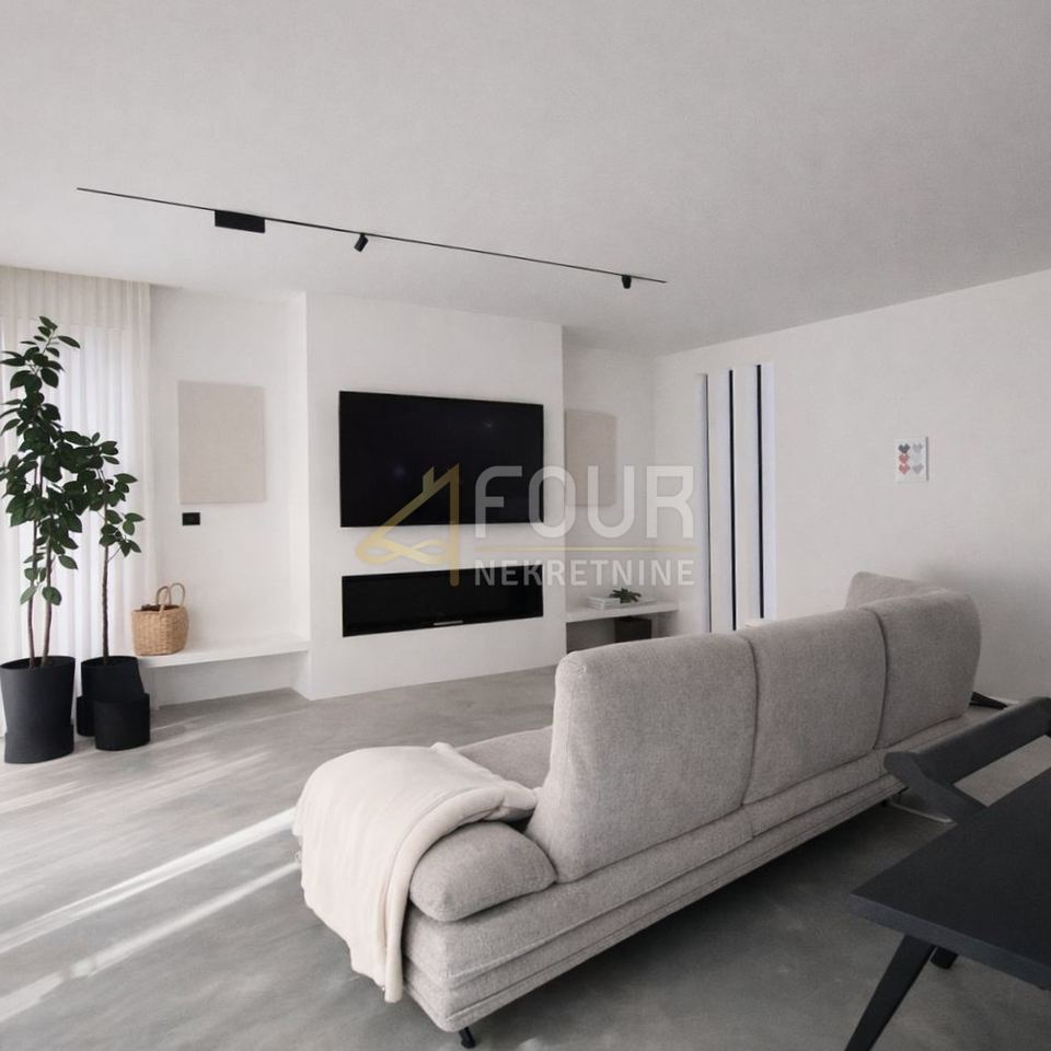 Casa u Labinu, 143m², 3 sobe, slika 2