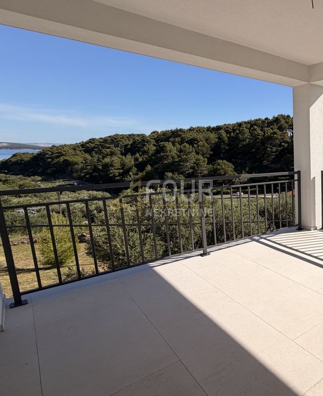 Stan u Rabu, 113.18m², 3 sobe, slika 2