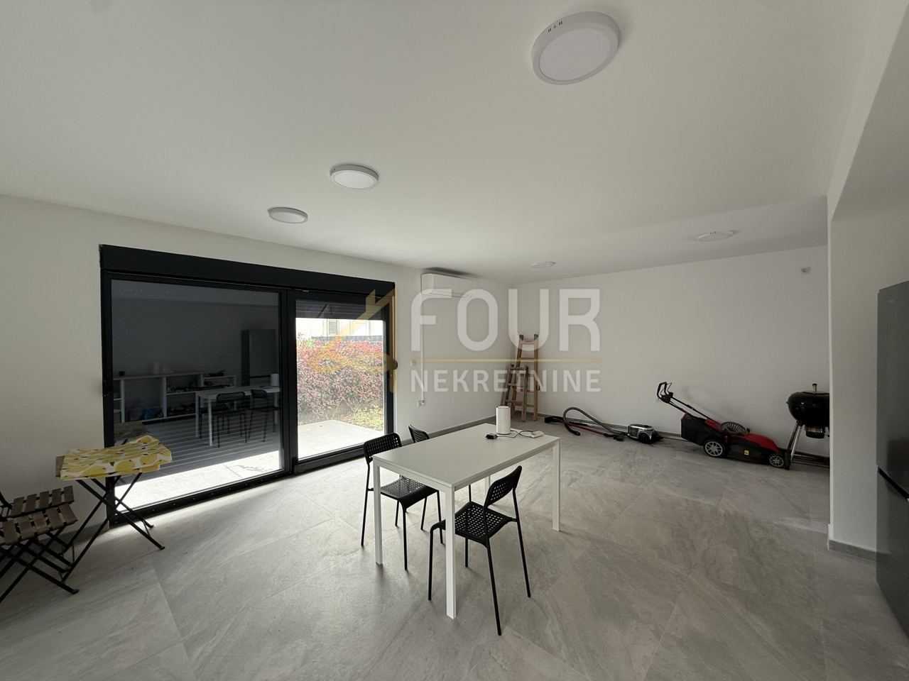 Stan u Poreču, 168.14m², 4 sobe, slika 3