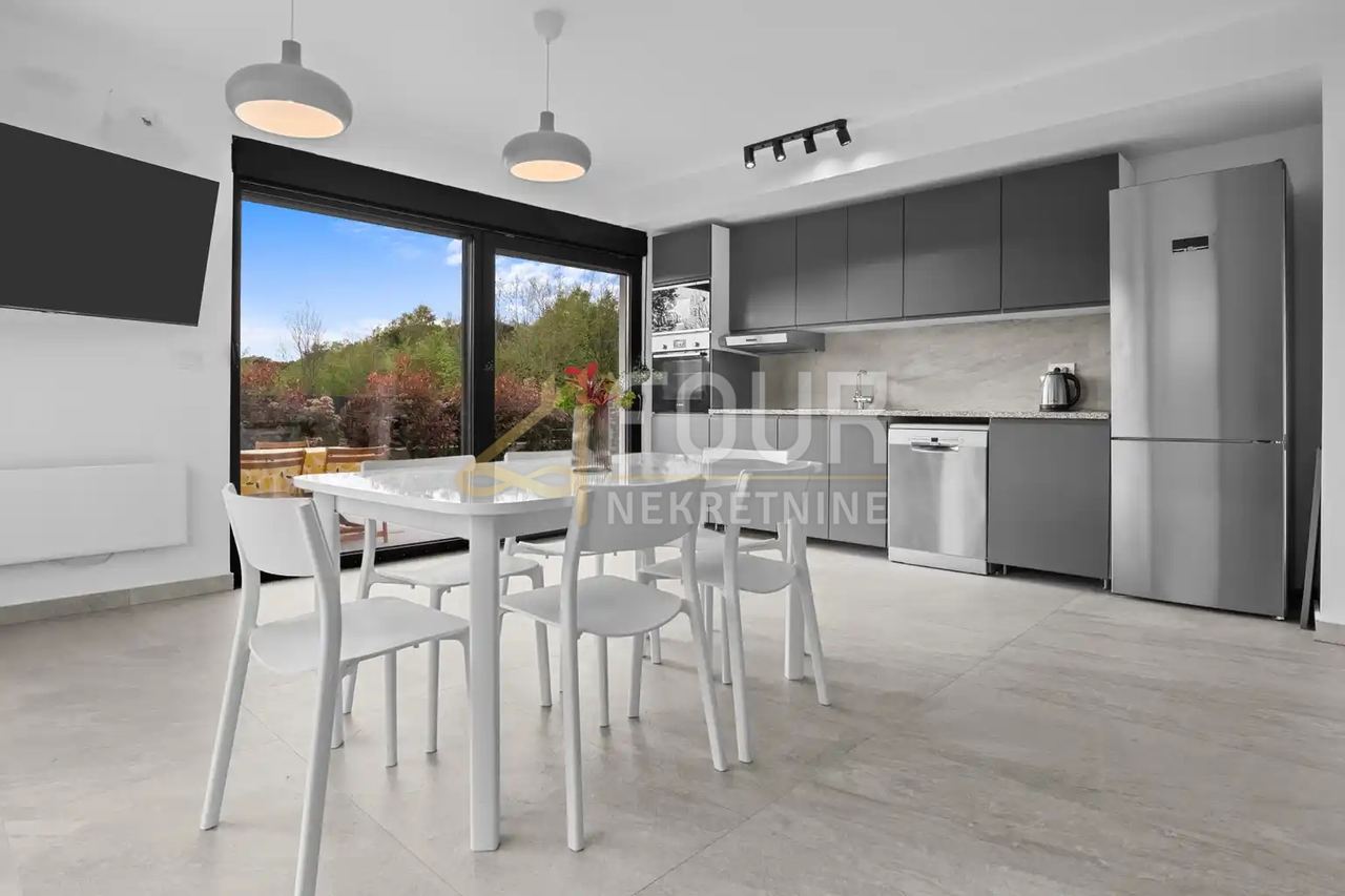 Wohnung u Poreču, 180.32m², 4 sobe, slika 2