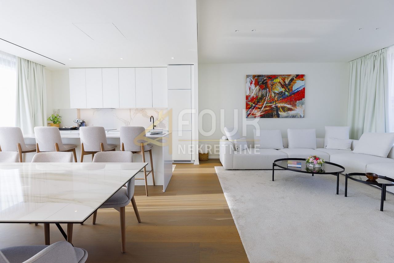 House u Umagu, 452.74m², 4 sobe
