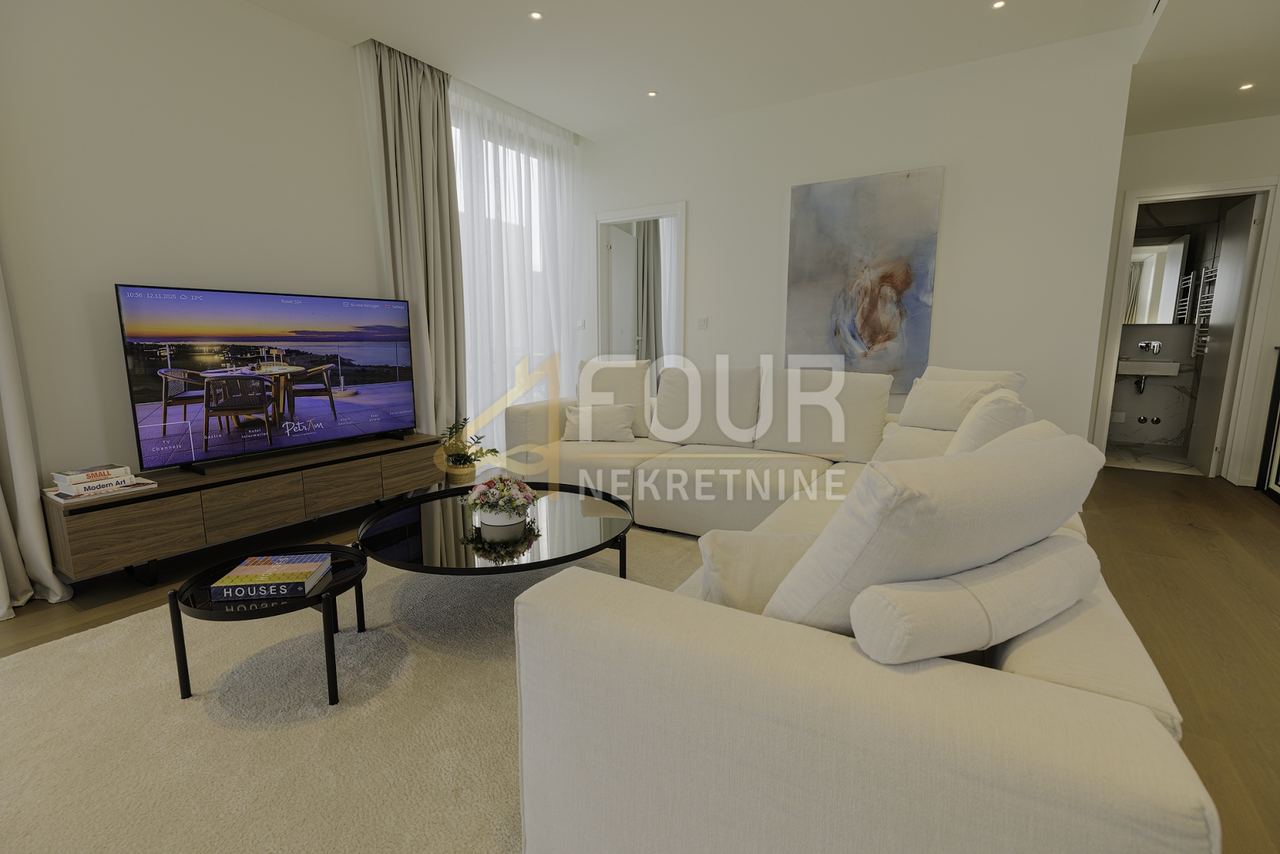 Haus u Umagu, 327.9m², 3 sobe, slika 5