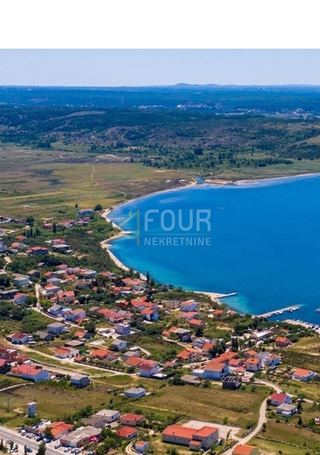 Zemljište u Ražancu, 1032m², slika 2