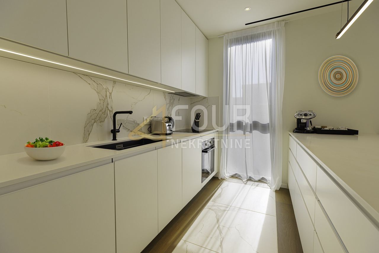 Haus u Umagu, 262.99m², 2 sobe, slika 4
