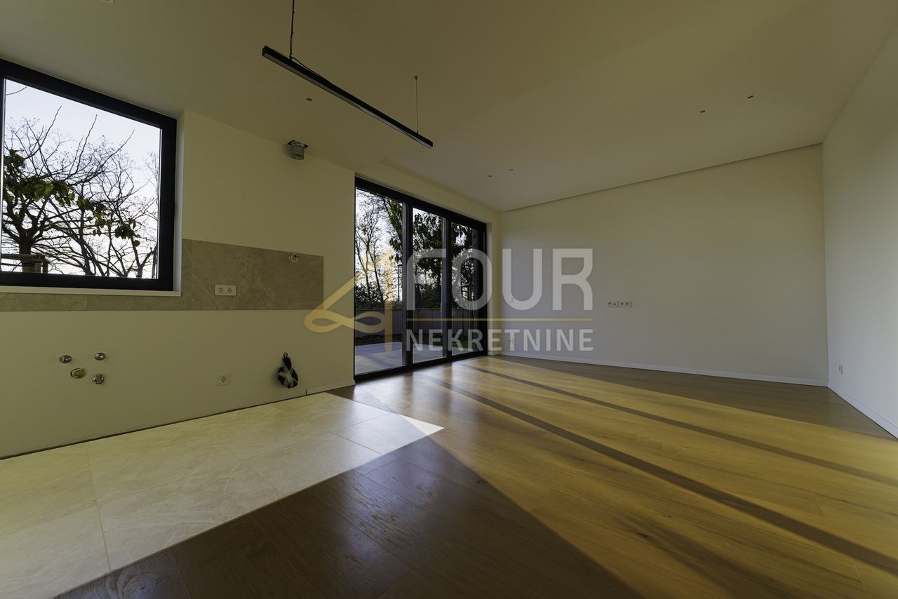 Stan u Umagu, 79.76m², 2 sobe, slika 4