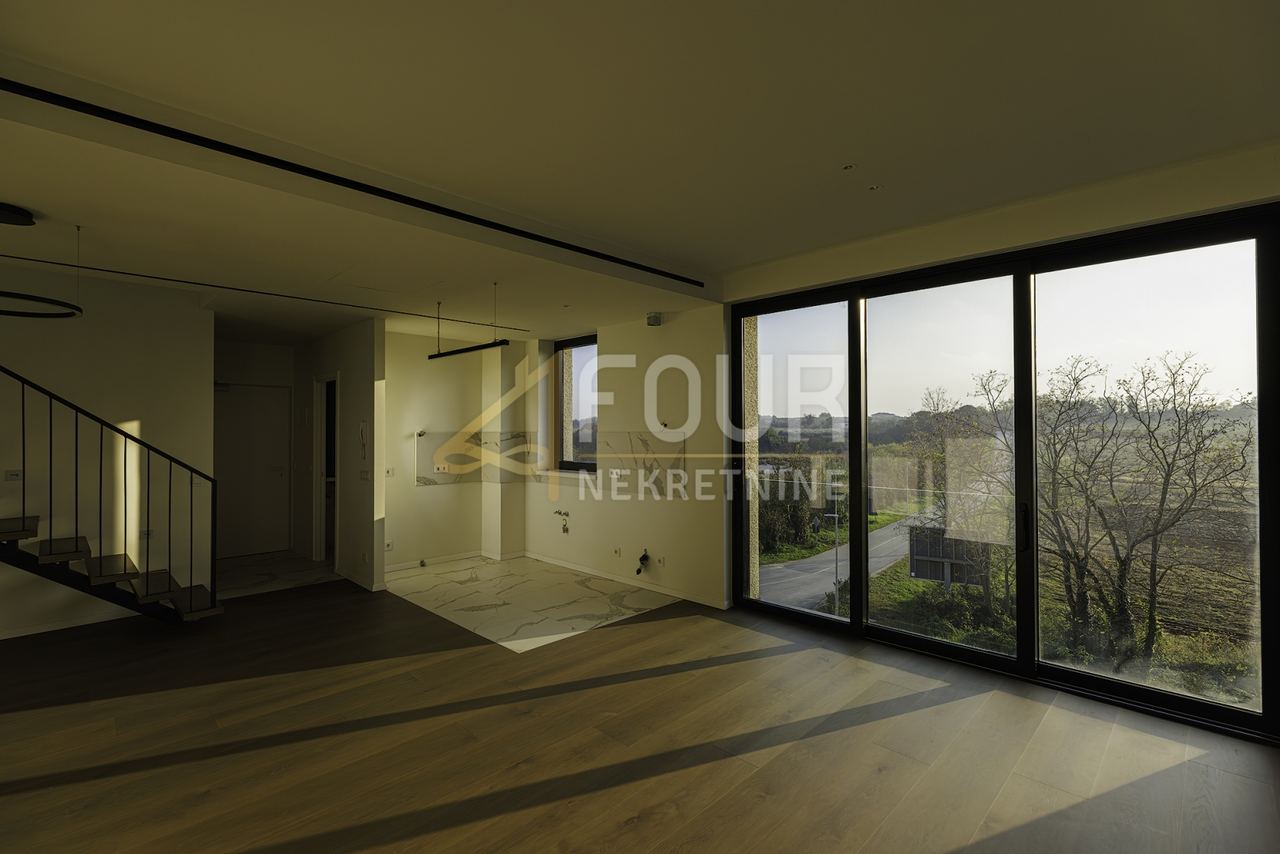 Stan u Umagu, 123.35m², 3 sobe, slika 4