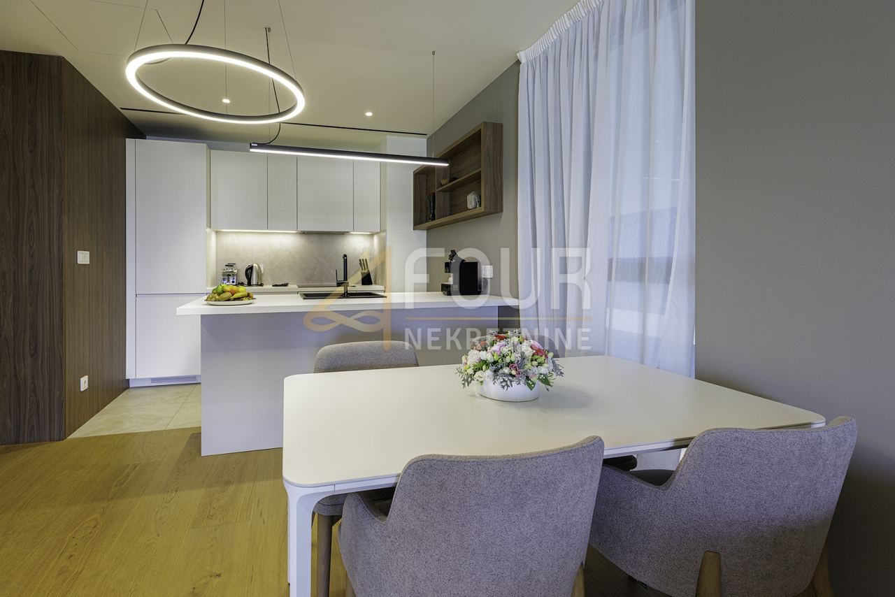 Wohnung u Umagu, 61.8m², 1 soba, slika 2