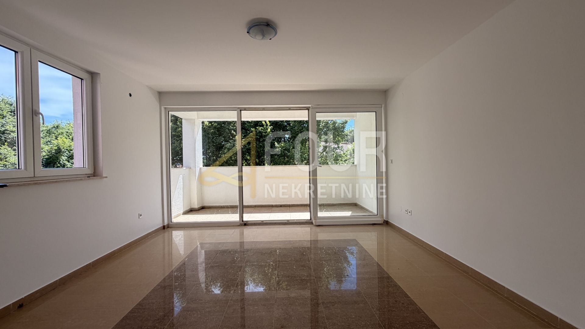 Wohnung u Rabu, 72.25m², 2 sobe