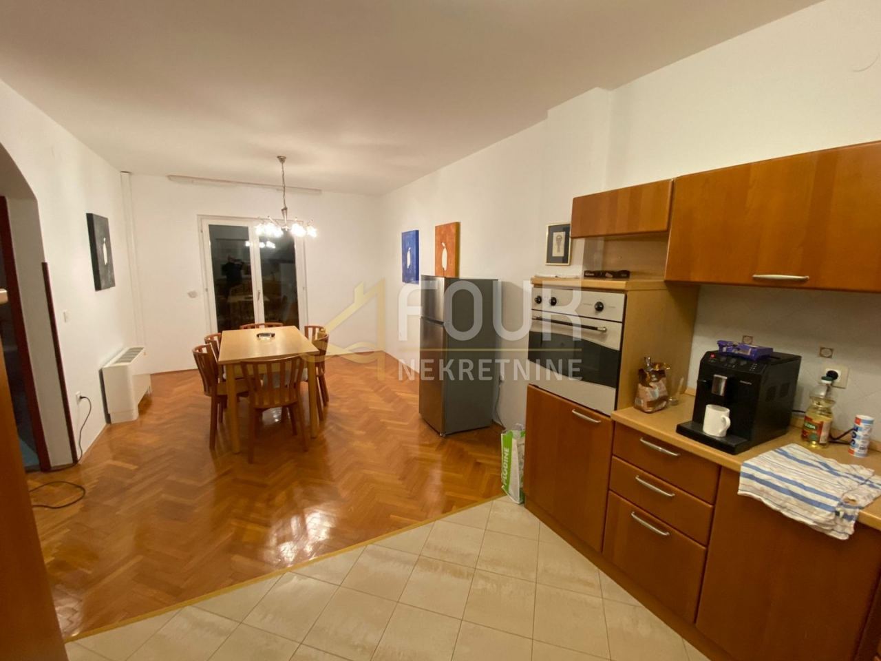 Casa u Sveti Lovreču, 290.27m², 3 sobe, slika 3