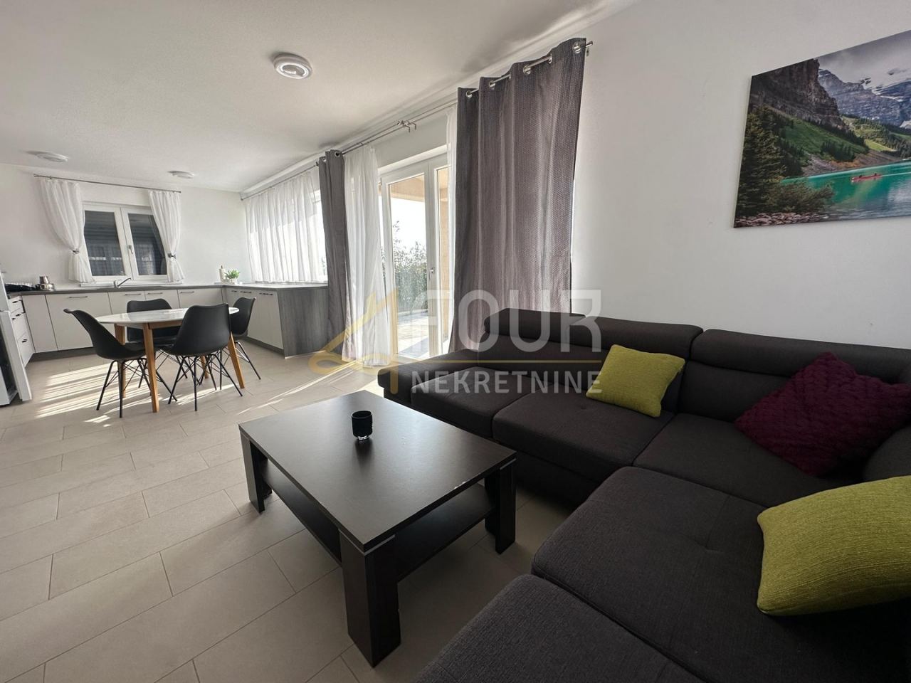 Casa u Raši, 190m², 4 sobe, slika 2