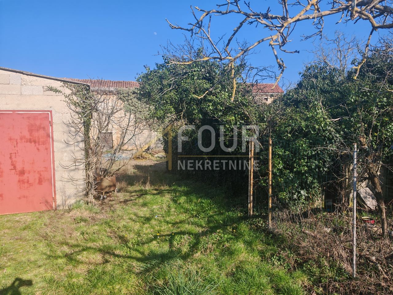 Casa u Marčani, 176m², 2 sobe, slika 4