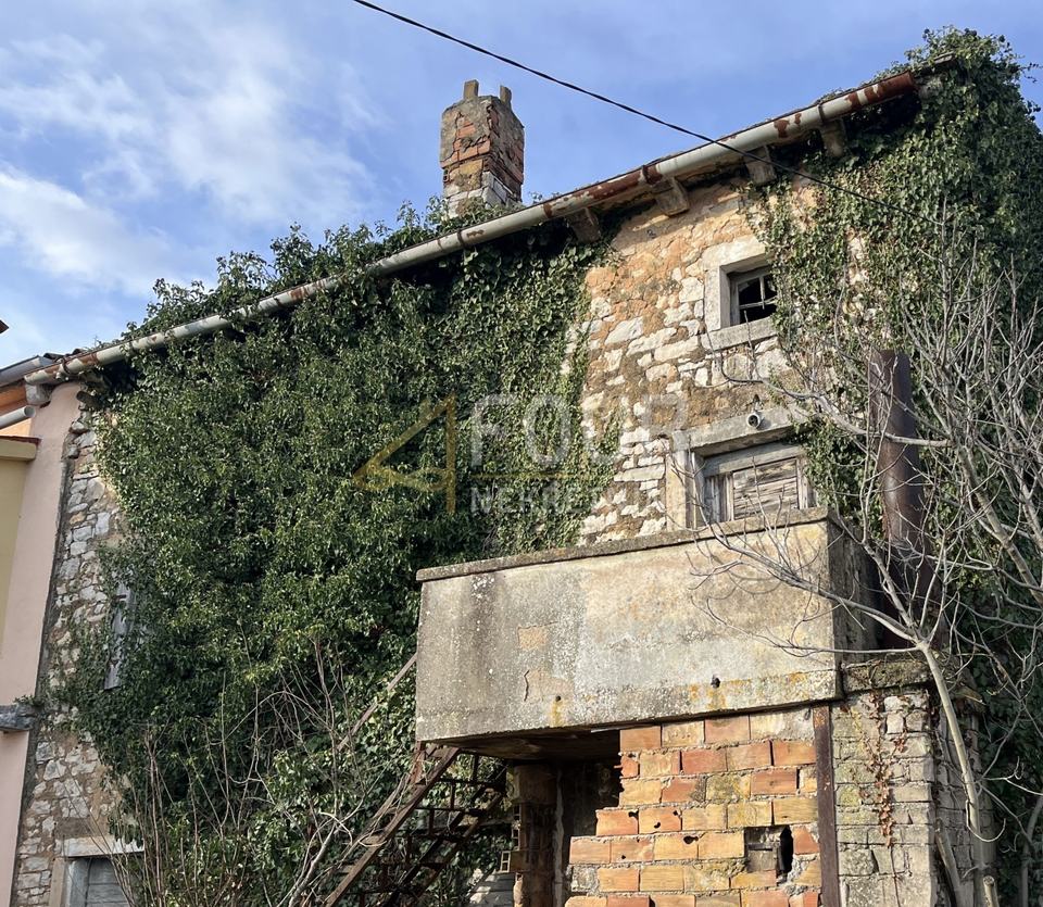 Casa u Svetvinčenatu, 83m², 2 sobe