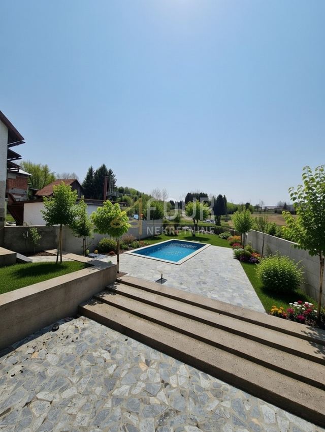 Haus u Ravna Gori, 144m², 2 sobe