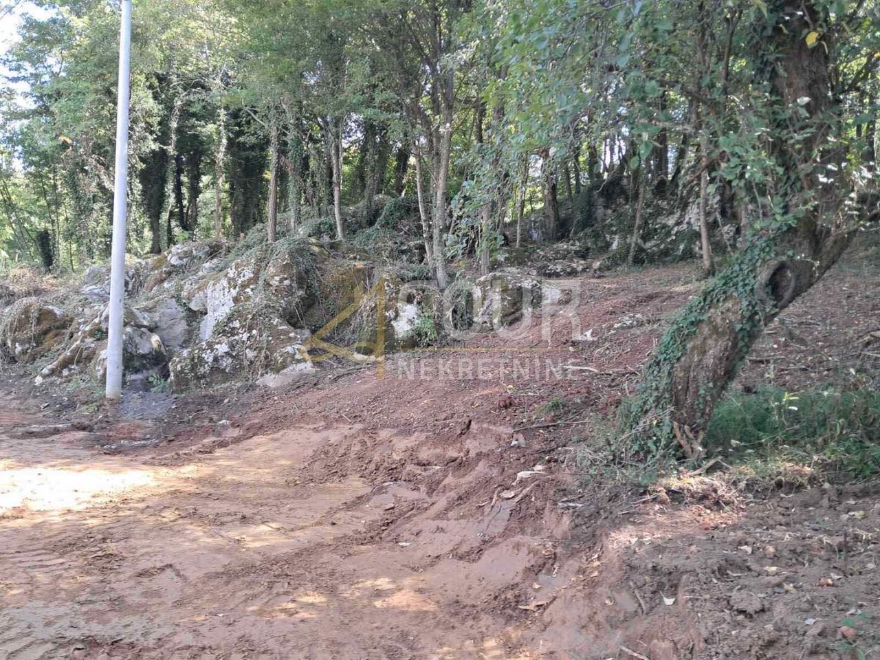 Land u Otočcu, 5747m², slika 5