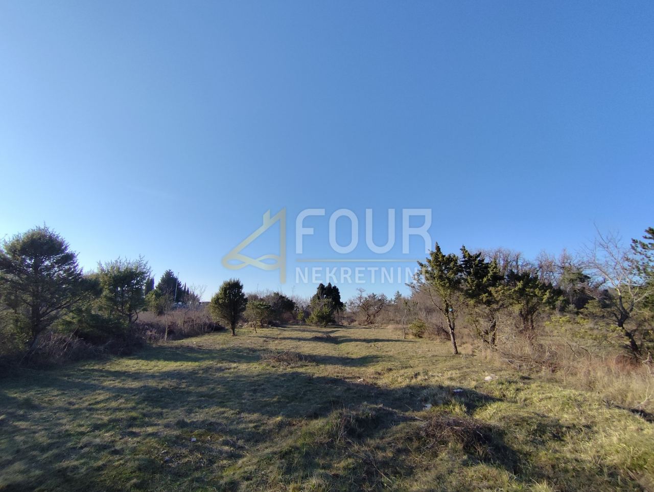 Zemljište u Omišalju, 770m²