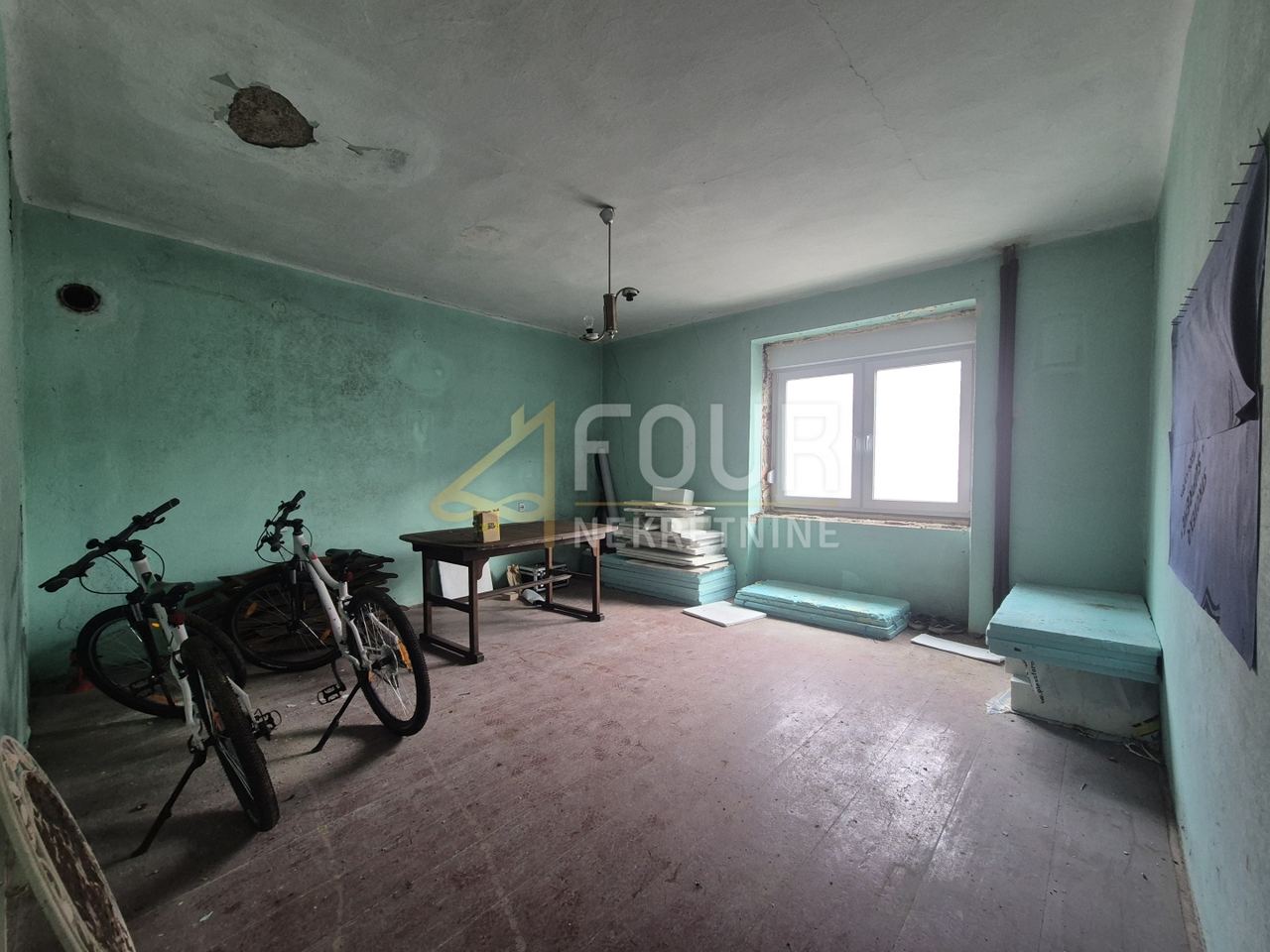 Kuća u Delnicama, 250m², slika 5