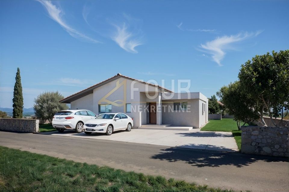 Land u Marčani, 705m², slika 3