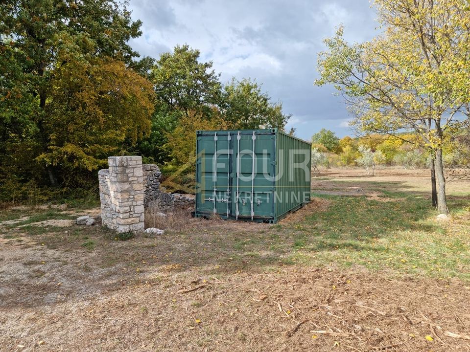 Land u Kanfanaru, 13301m², slika 3