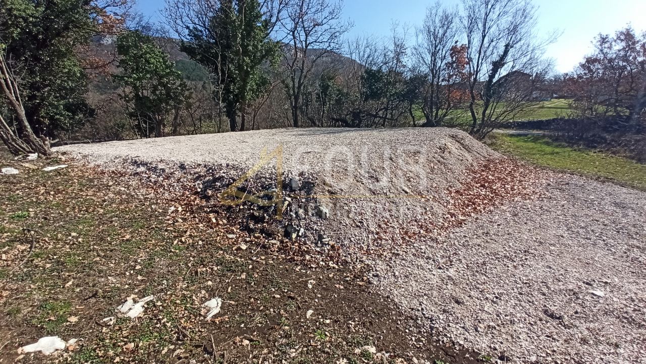 Land u Buzetu, 569m², slika 3