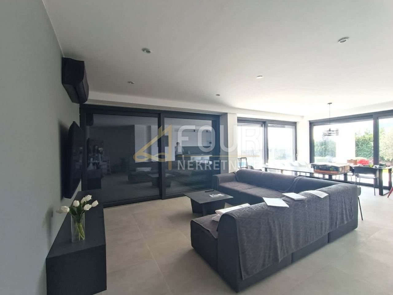 Haus u Krku, 260m², 3 sobe, slika 5