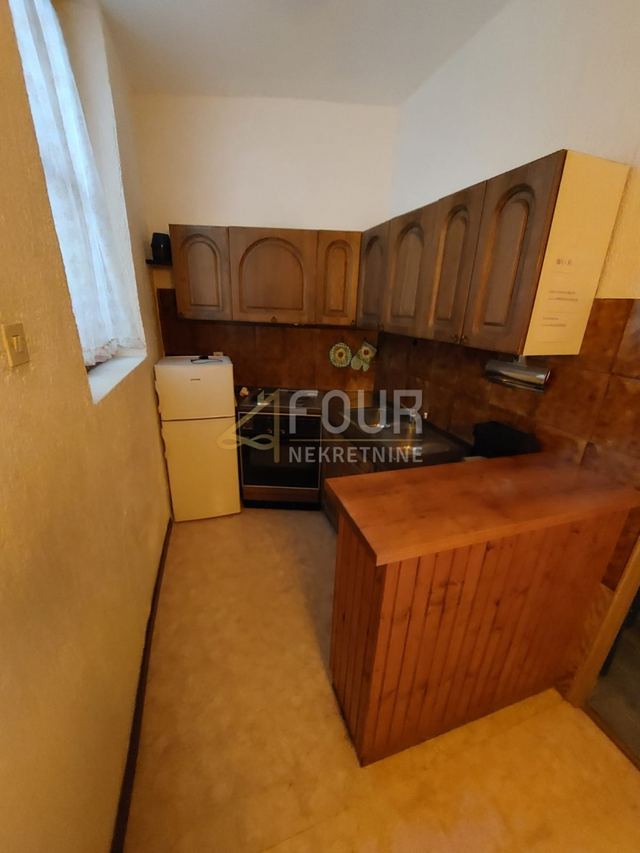 Casa u Mali Lošinju, 240m², 6 soba, slika 4
