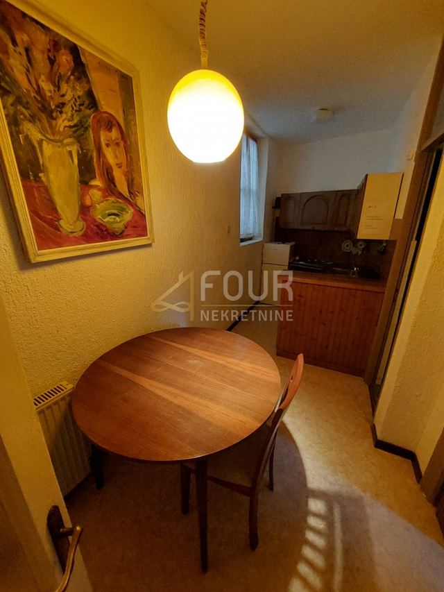 Casa u Mali Lošinju, 240m², 6 soba, slika 5