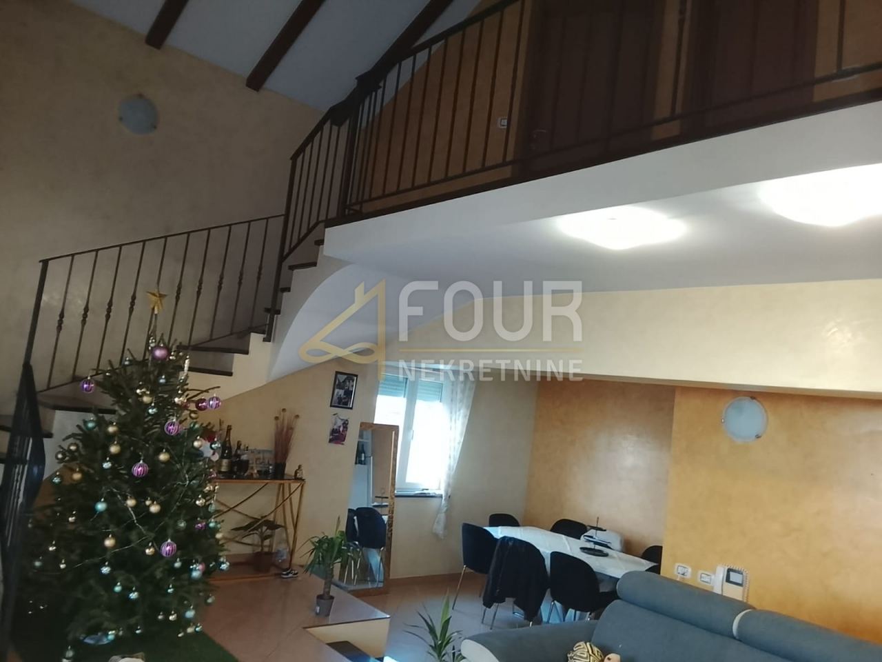Kuća u Kastavu, 300m², 6 soba, slika 3