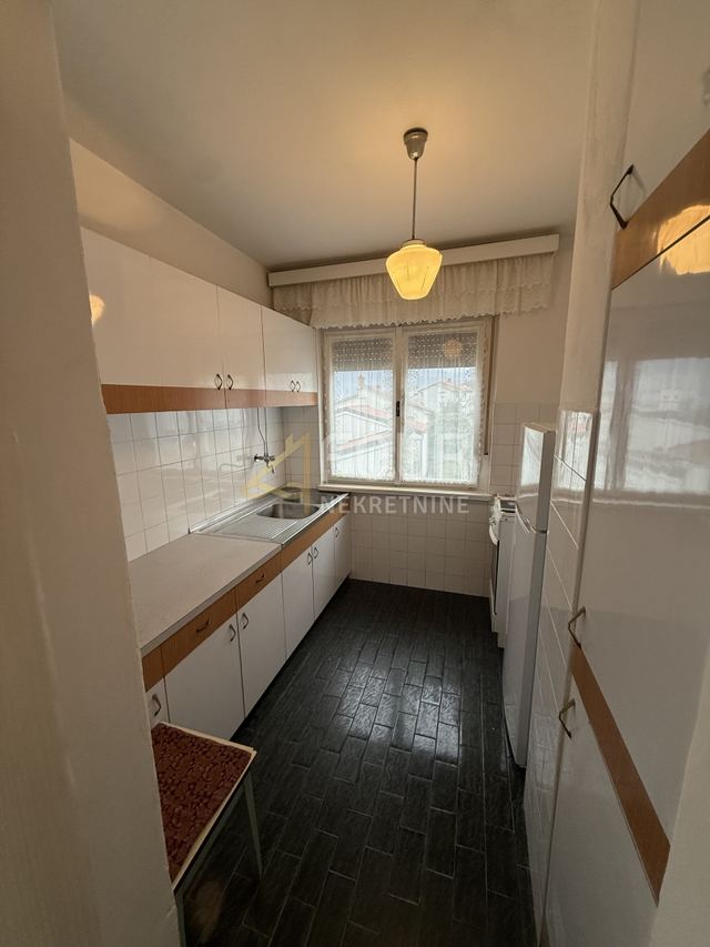 Wohnung u Rijeci, 80.24m², 2 sobe