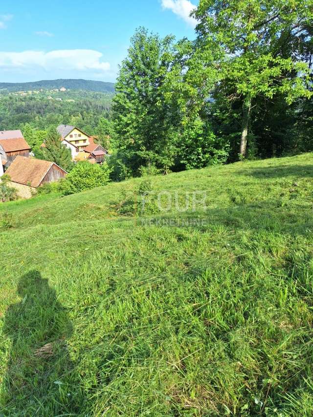 Zemljište u Vrbovsku, 544m²