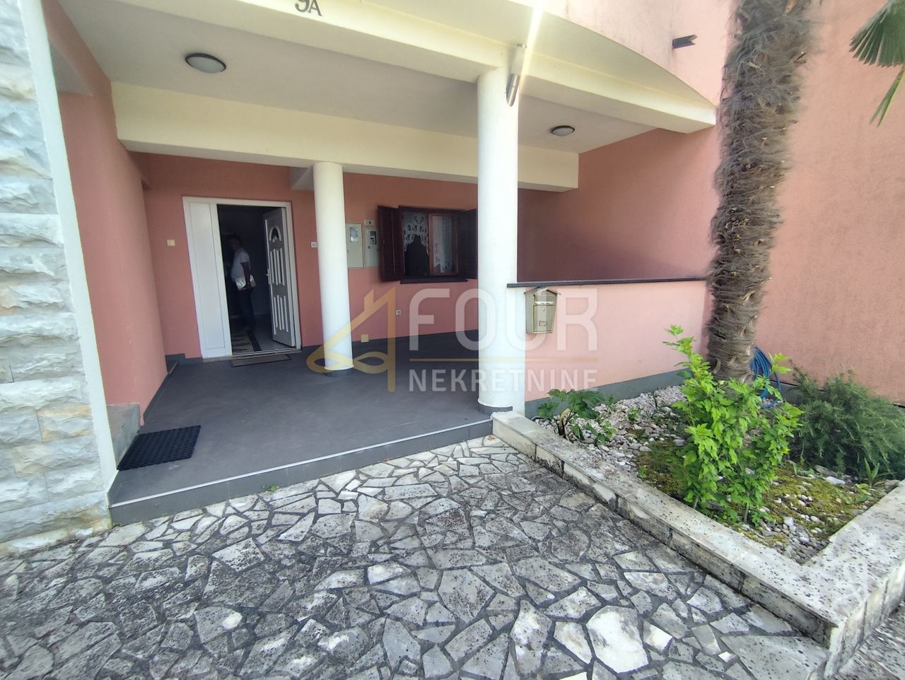 House u Labinu, 620m²