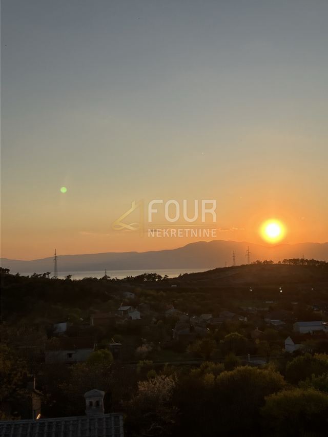 Haus u Bakaru, 140.79m², 4 sobe