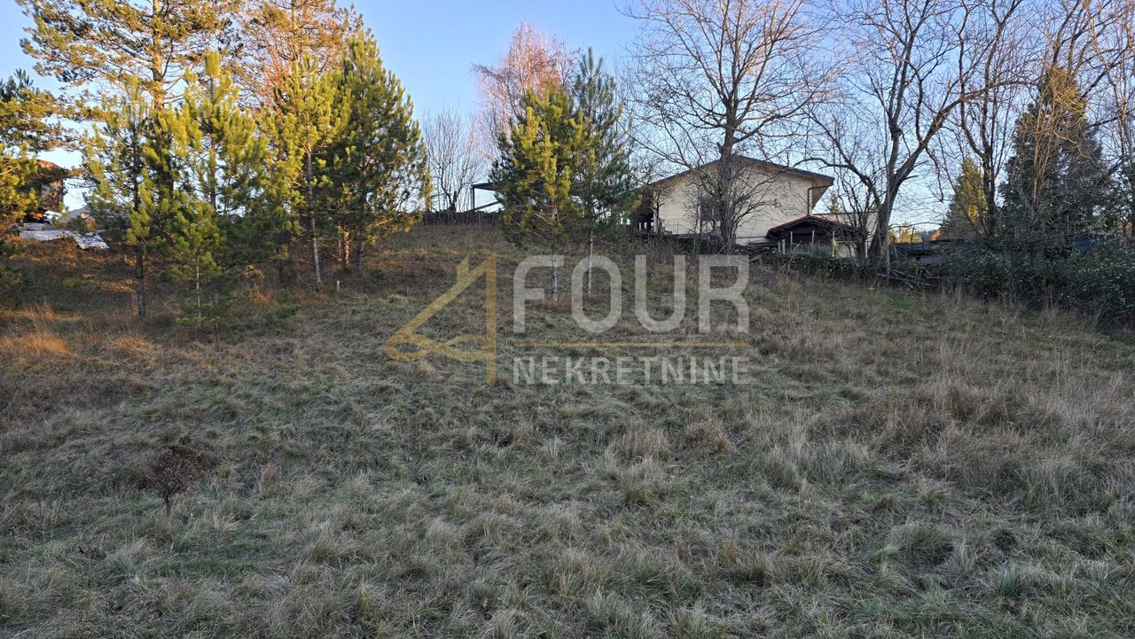 Land u Klani, 828m², slika 3
