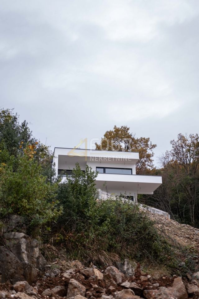 Casa u Opatiji, 267.73m², 4 sobe