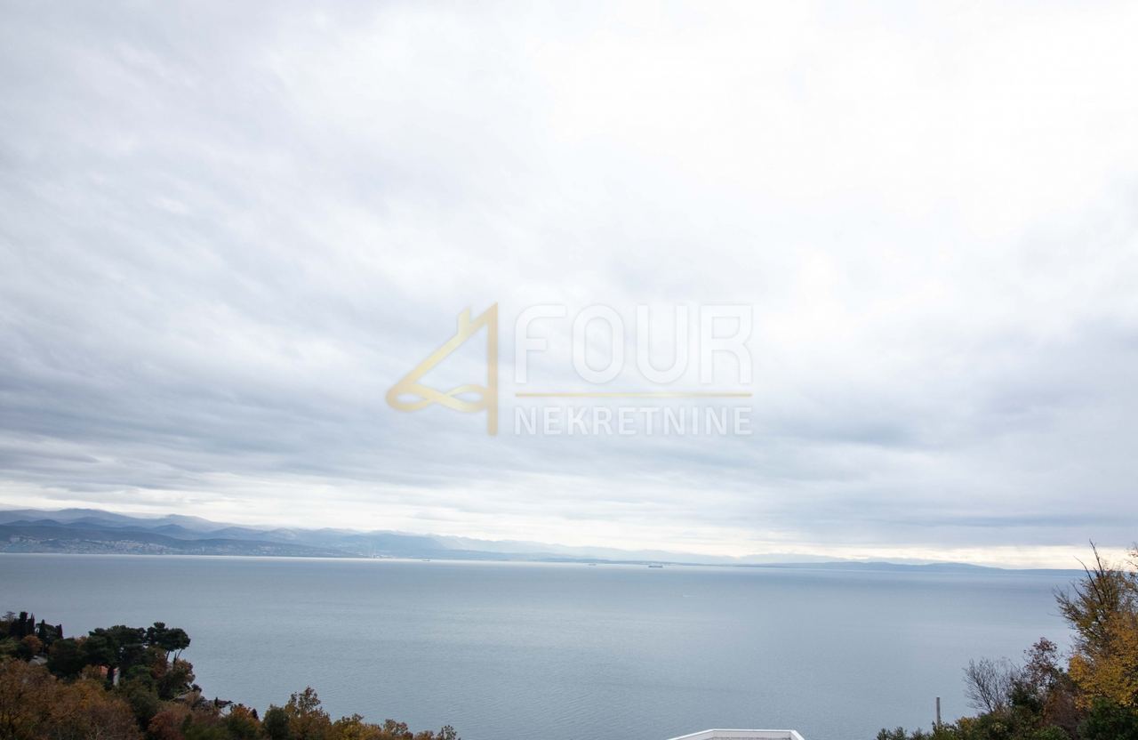 Haus u Opatiji, 267.73m², 4 sobe, slika 3