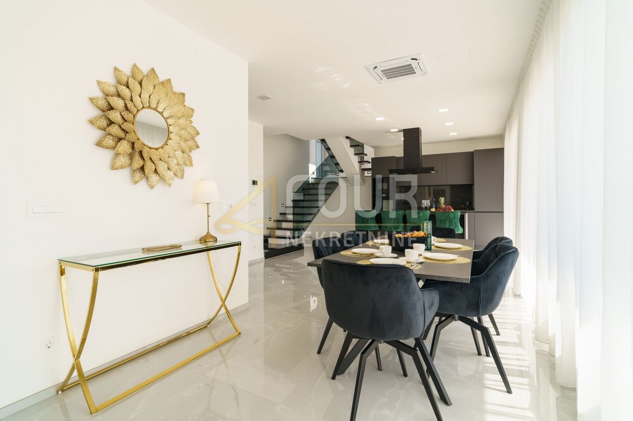 Casa u Vinodolskoj općini, 109m², 3 sobe, slika 3