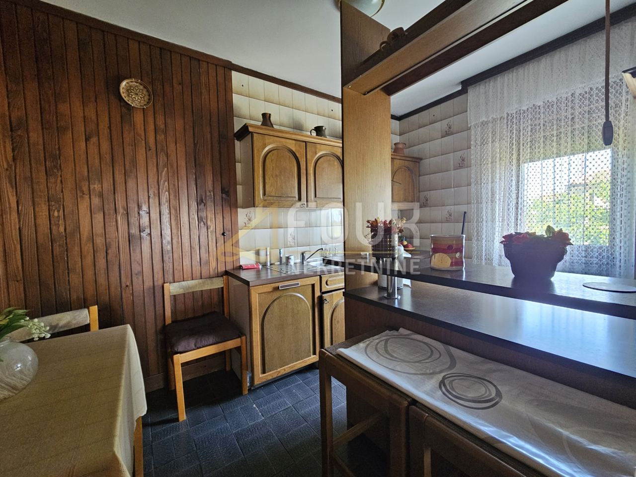 House u Lovranu, 300m², 4 sobe, slika 5