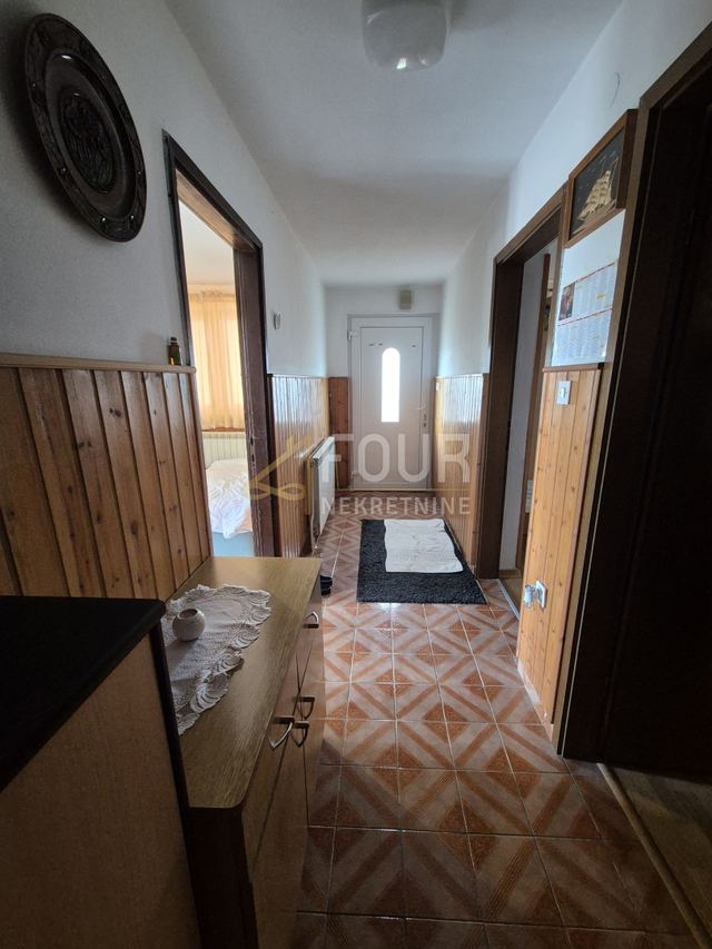 Kuća u Buzetu, 250m², 4 sobe, slika 4