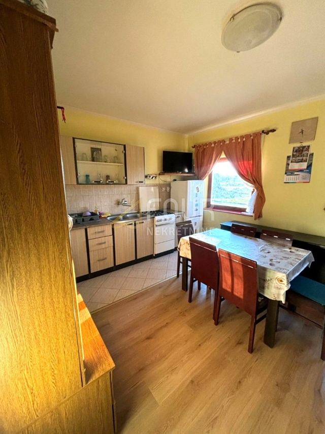 House u Plaškiu, 85m², 1 soba, slika 2