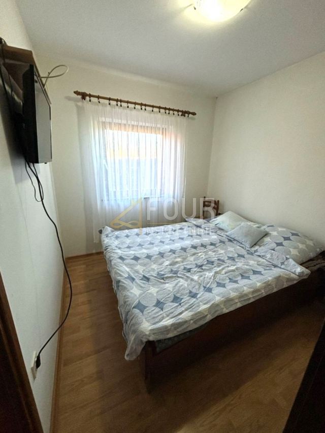 House u Plaškiu, 85m², 1 soba, slika 3