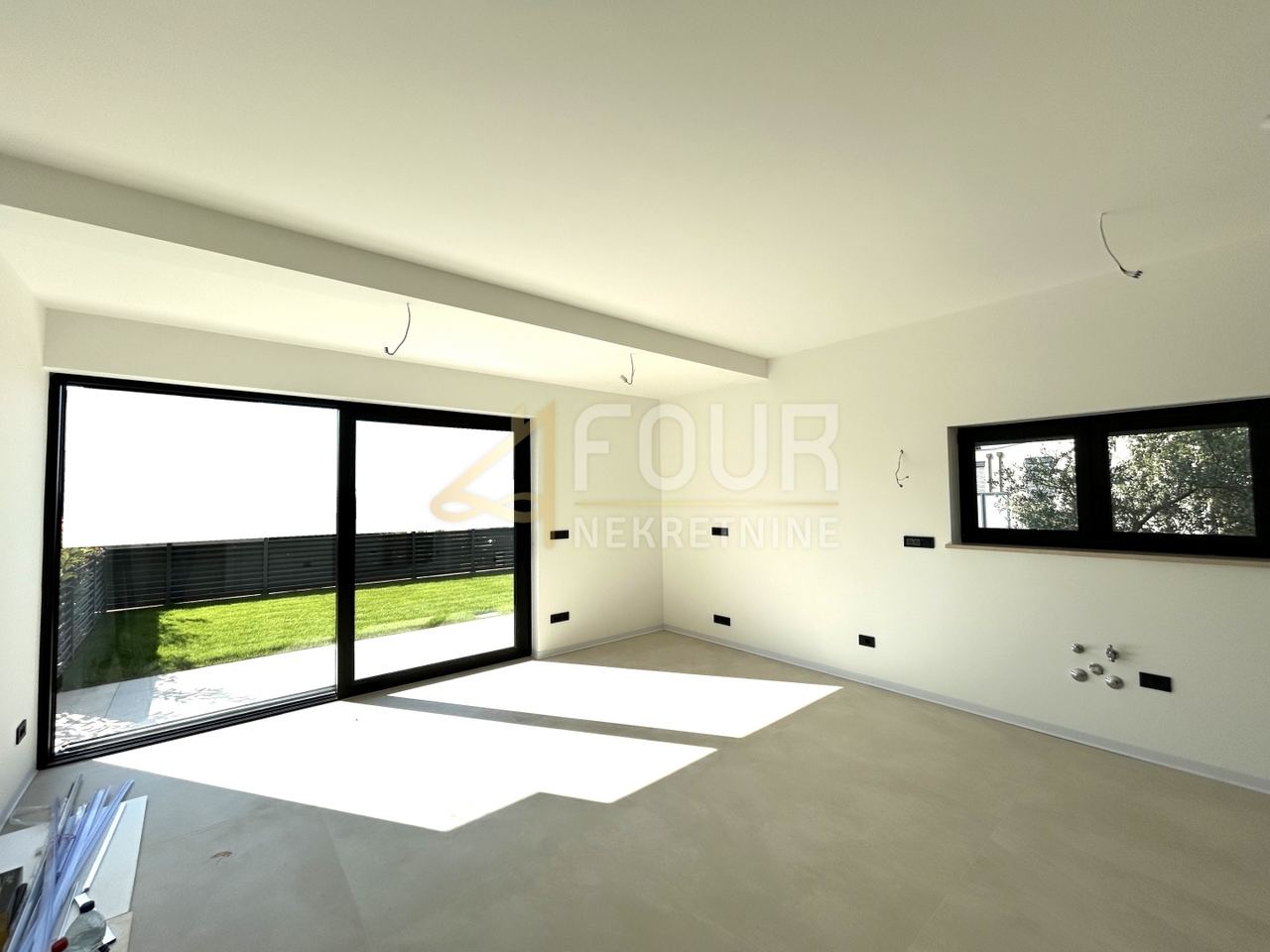 Wohnung u Poreču, 141.38m², 3 sobe