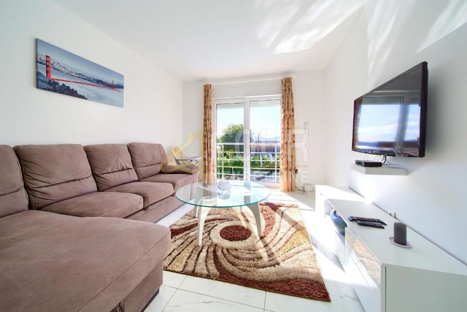 Kuća u Krku, 170m², 4 sobe, slika 2
