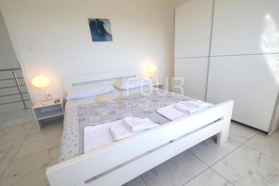 Kuća u Krku, 170m², 4 sobe, slika 5